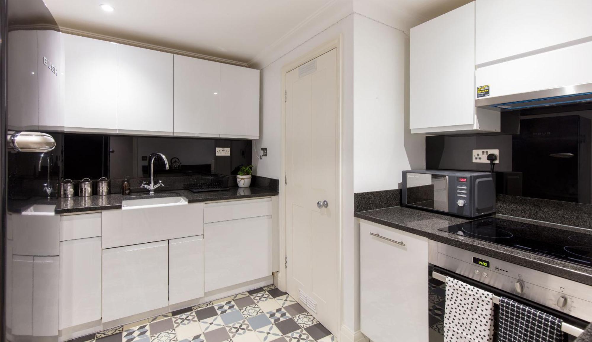 Spacious Quiet 4Bedrooms 6Beds House With Private Garage 5Min Walk To Paddington Station London Ngoại thất bức ảnh